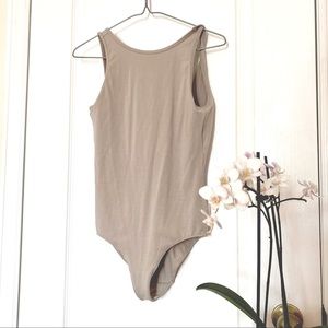 Aritizia Community Intent Body Suit Size Small